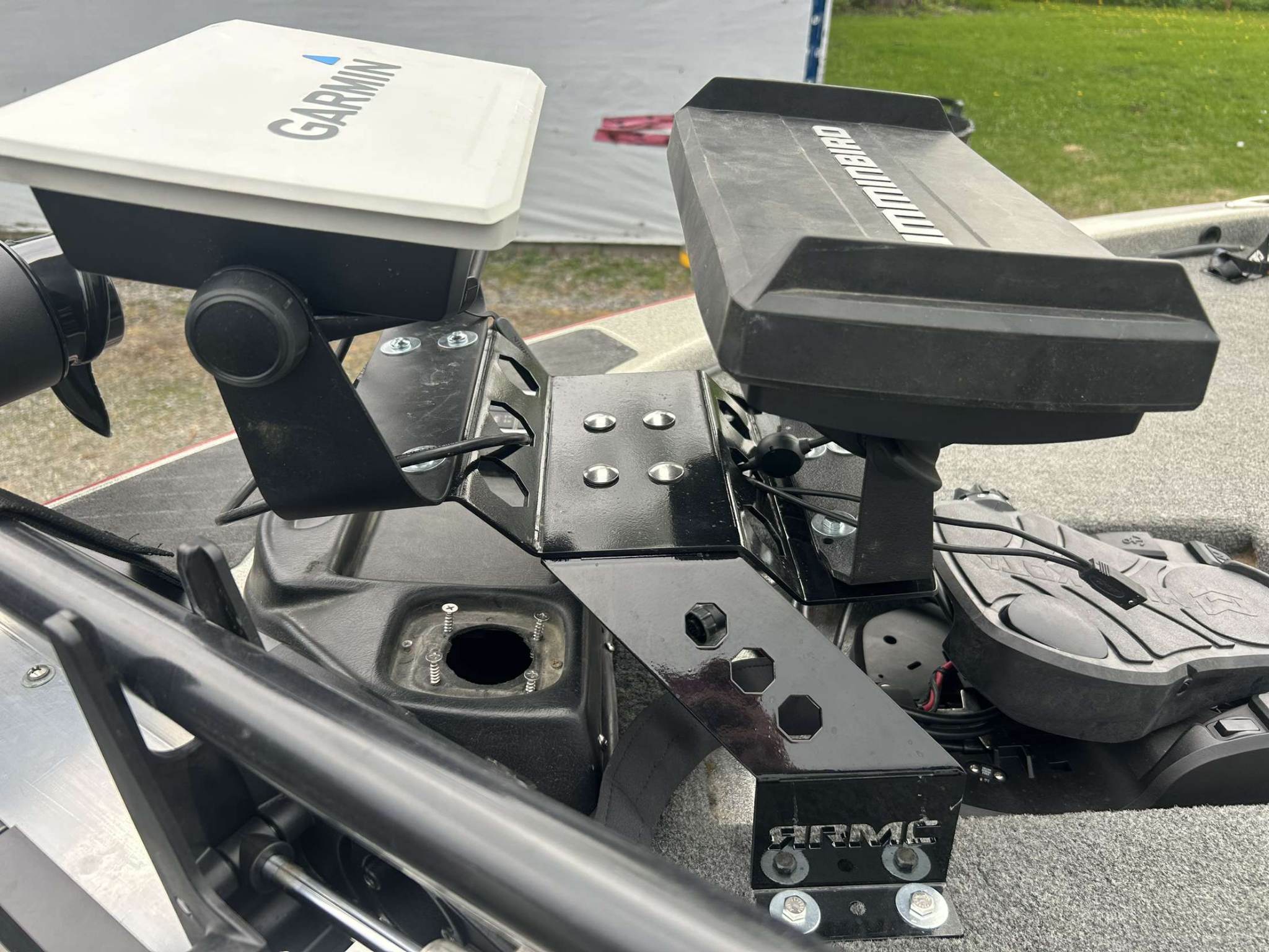 Dual Boat Graph Mount – RRMCustoms
