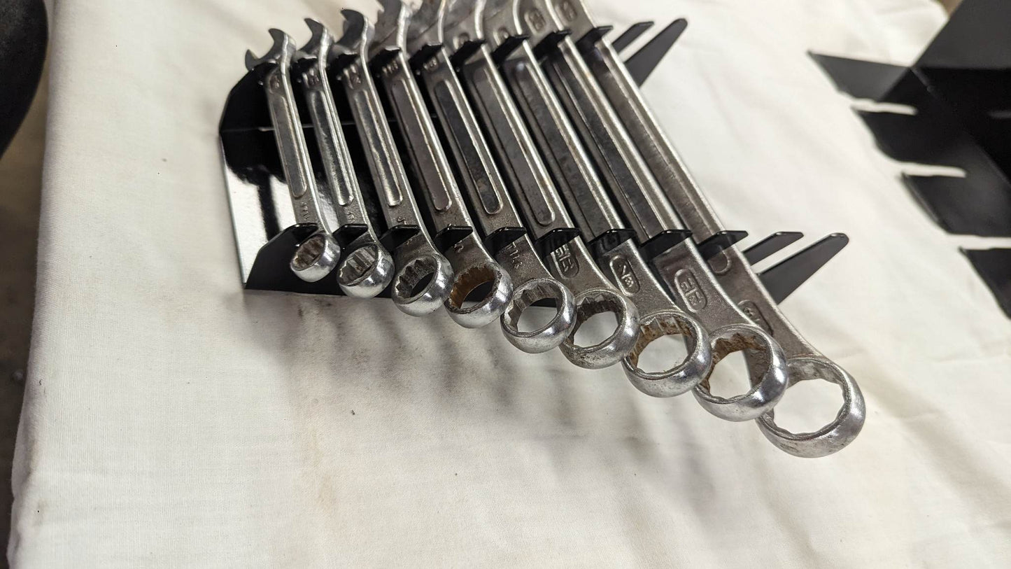 Wrench organizer for 10